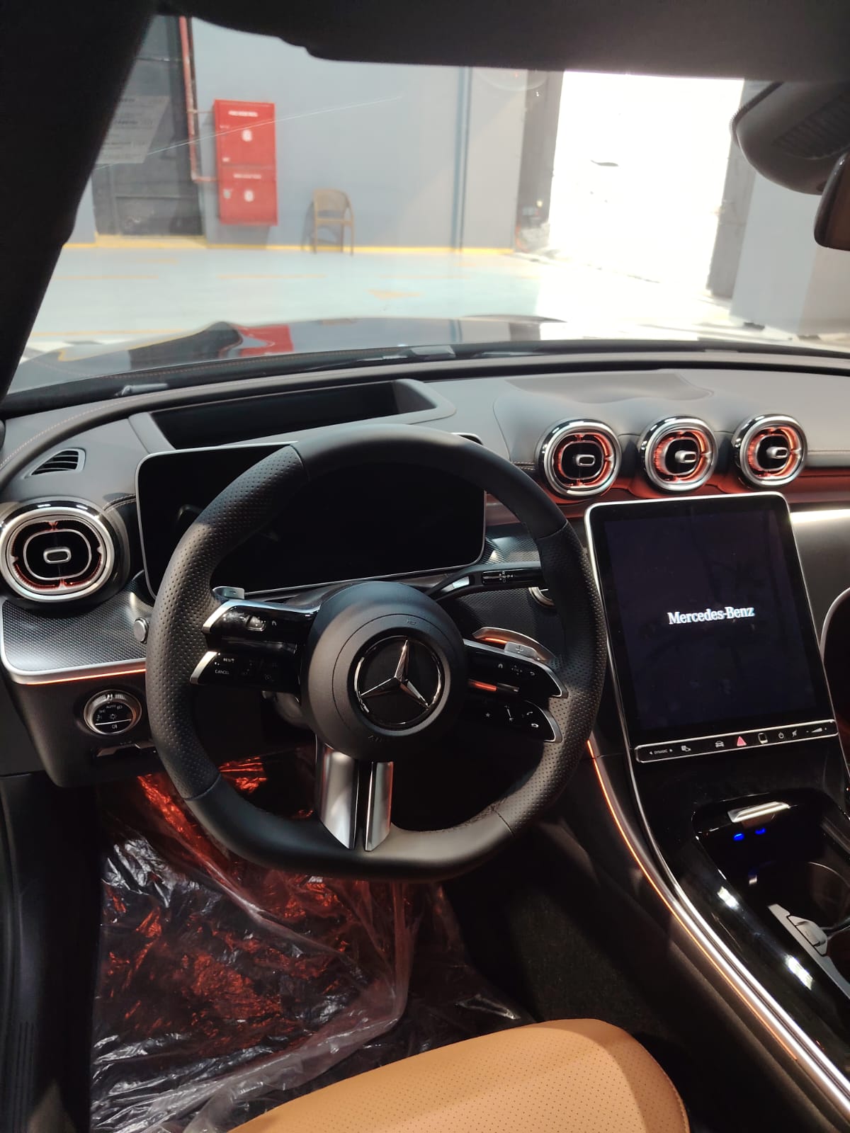 Mercedes C200 Premium Plus 2025